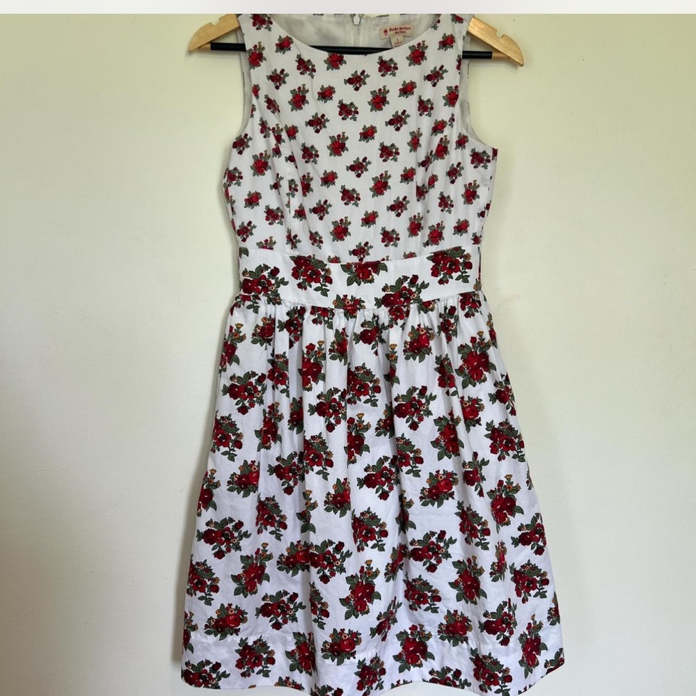 Size 2 Brooks Brothers Floral Sleeveless Mini Dress